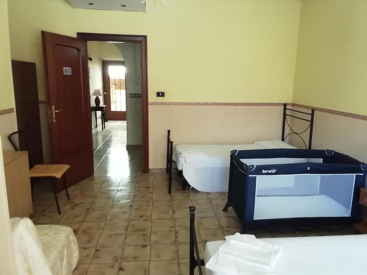 Hotel La Carina Grottaminarda Kültér fotó