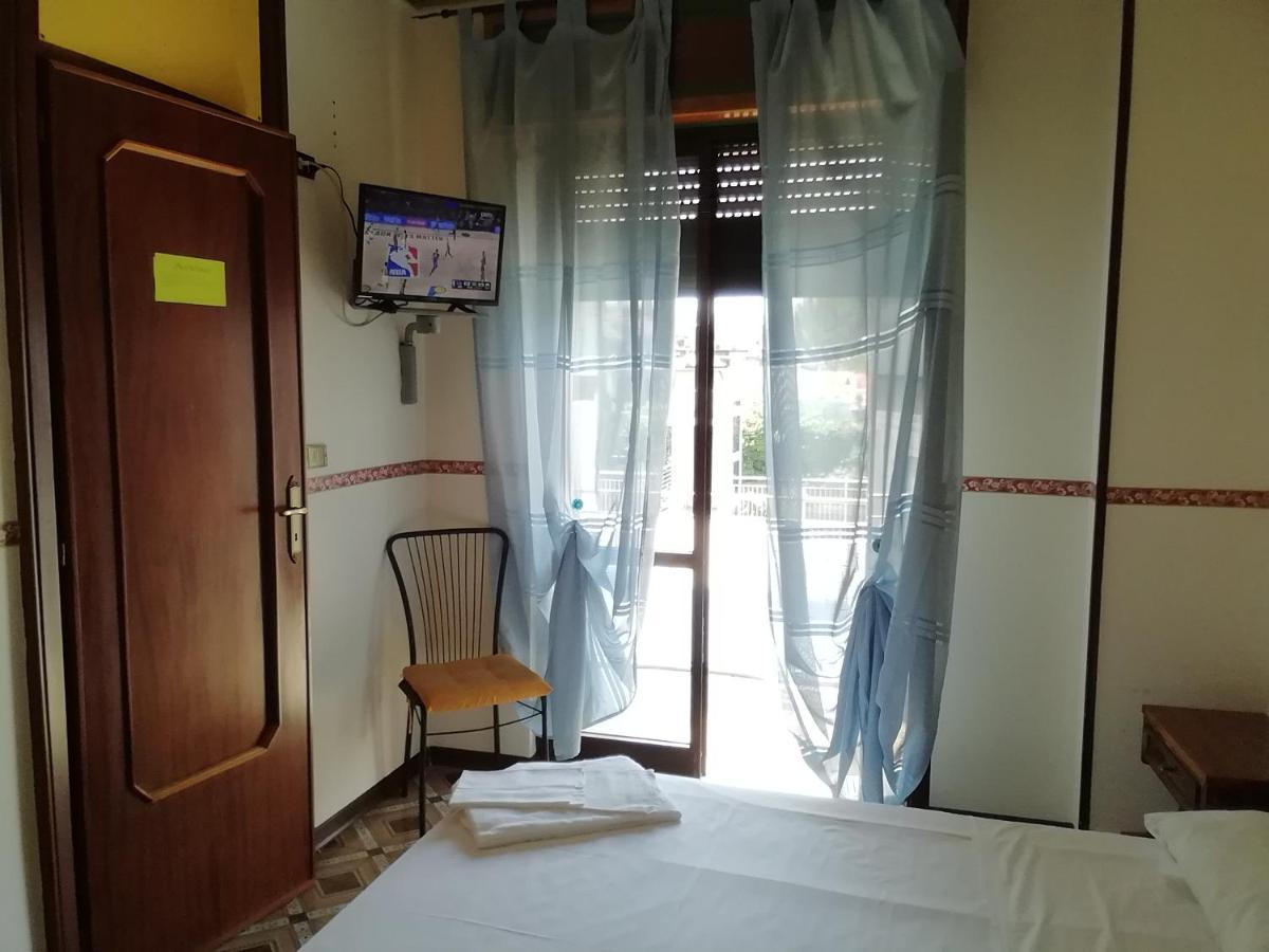 Hotel La Carina Grottaminarda Kültér fotó