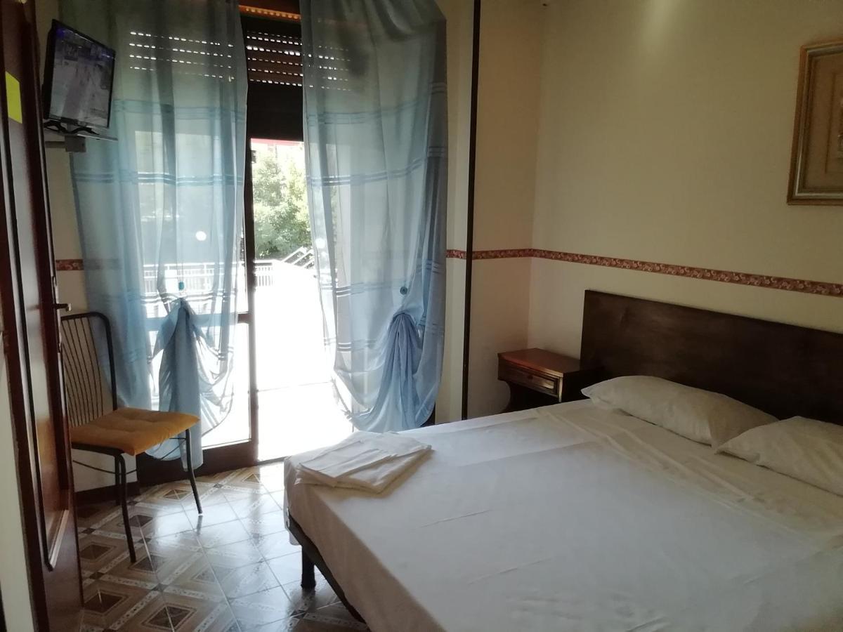Hotel La Carina Grottaminarda Kültér fotó